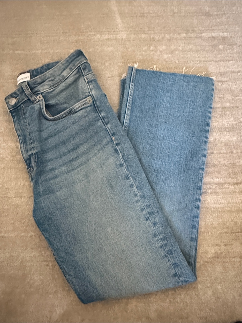 Zara Women's Straight Leg Jeans in Light Blue Wash